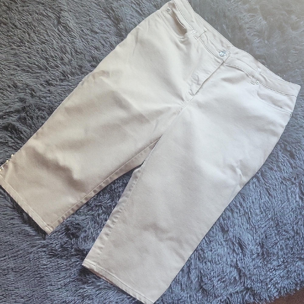 🍊Ruby Rd. Women's Tan Capri
